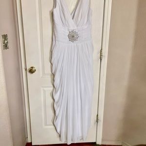Beautiful white party or wedding gown- sparkling white , Size 10. Great quality